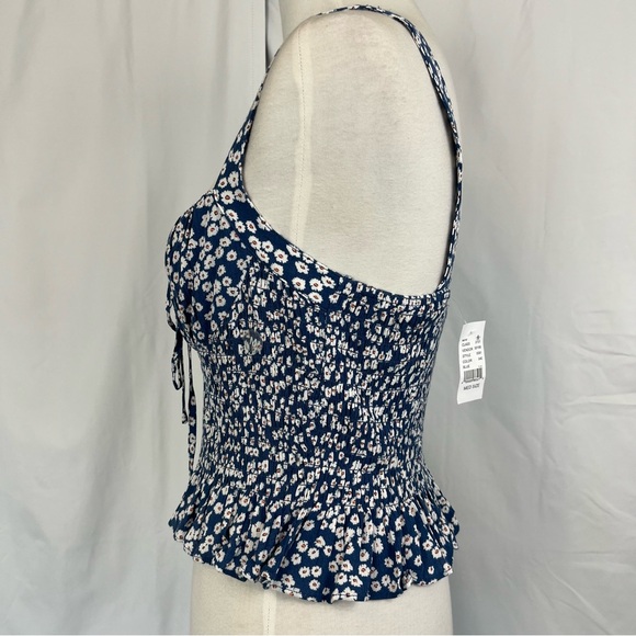 L A Hearts Blue Ditsy Floral Milkmaid Top Sz M Cottage Feminine Coquette Dainty - Picture 3 of 12